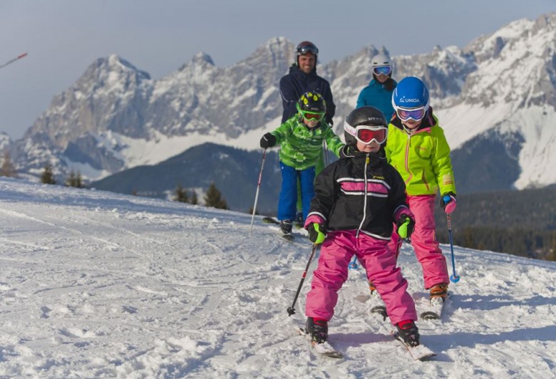 Skifahren mit Kindern in der 4-Berge-Skischaukel (© Region Schladming-Dachstein)