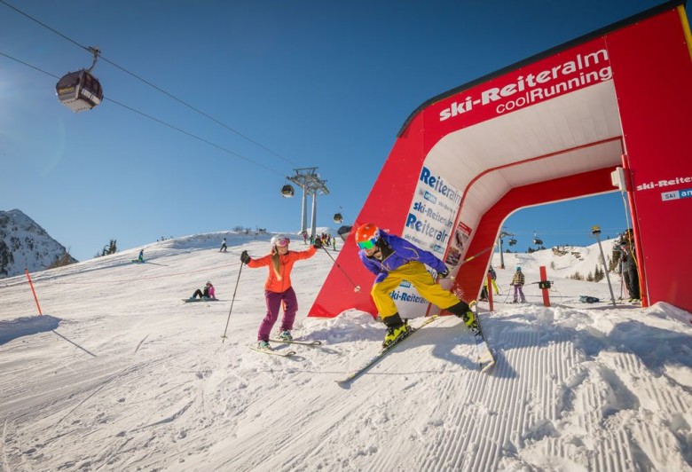 Auf die Plätze, fertig, los! Skifahren auf der Reiteralm (© Region Schladming-Dachstein / L. Masser)